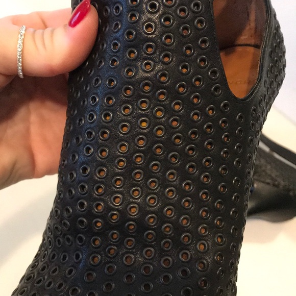 GIVENCHY  booties - Picture 7 of 8